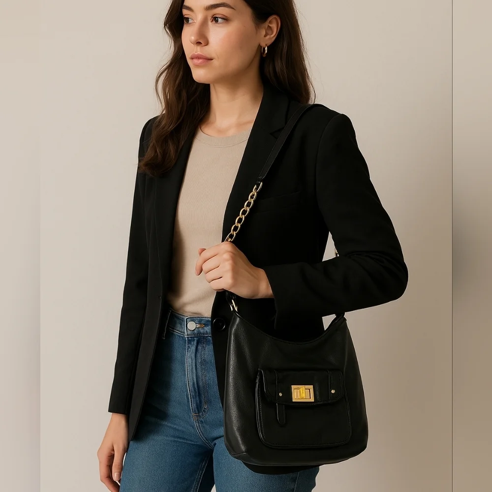Badgley Mischka‎ Black Leather Shoulder Bag Gold Chain Strap & Hardware